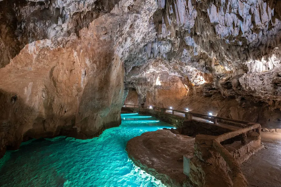 cuevas de valporquero